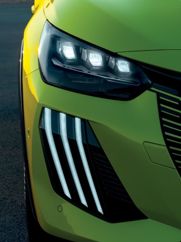 Faróis Full HD do PEUGEOT 208 Híbrido