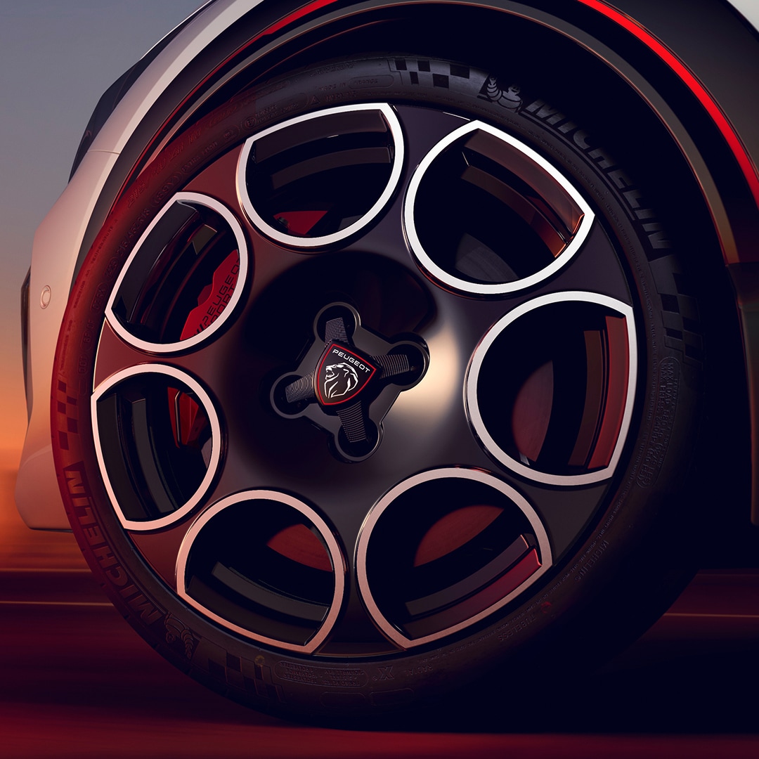 Novas jantes de liga leve perfuradas de 18" do PEUGEOT E‑208 GTi