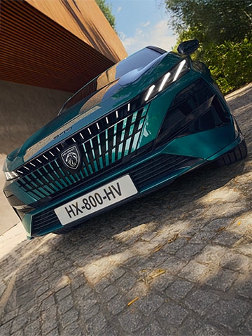 New PEUGEOT E-308 front view
