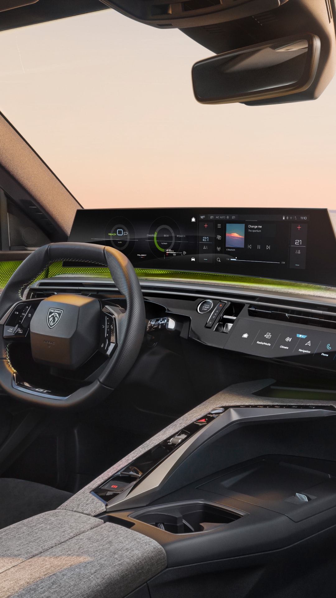 PEUGEOT i-Cockpit panorâmico do 5008 Hybrid