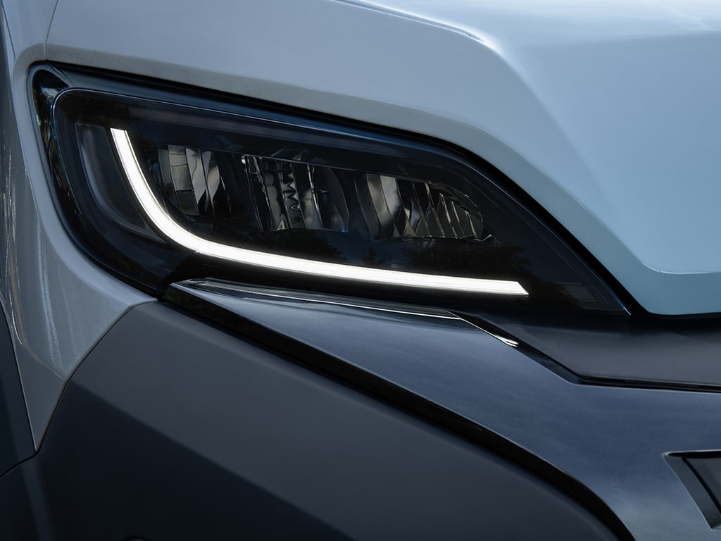 New PEUGEOT E-BOXER front lights