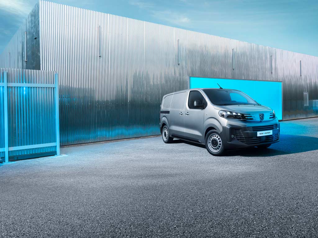 PEUGEOT E-EXPERT dianteira