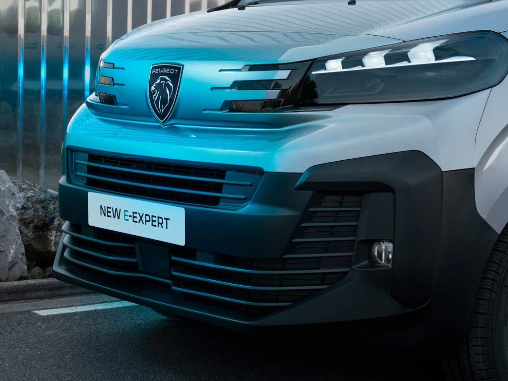 PEUGEOT E-EXPERT dianteira