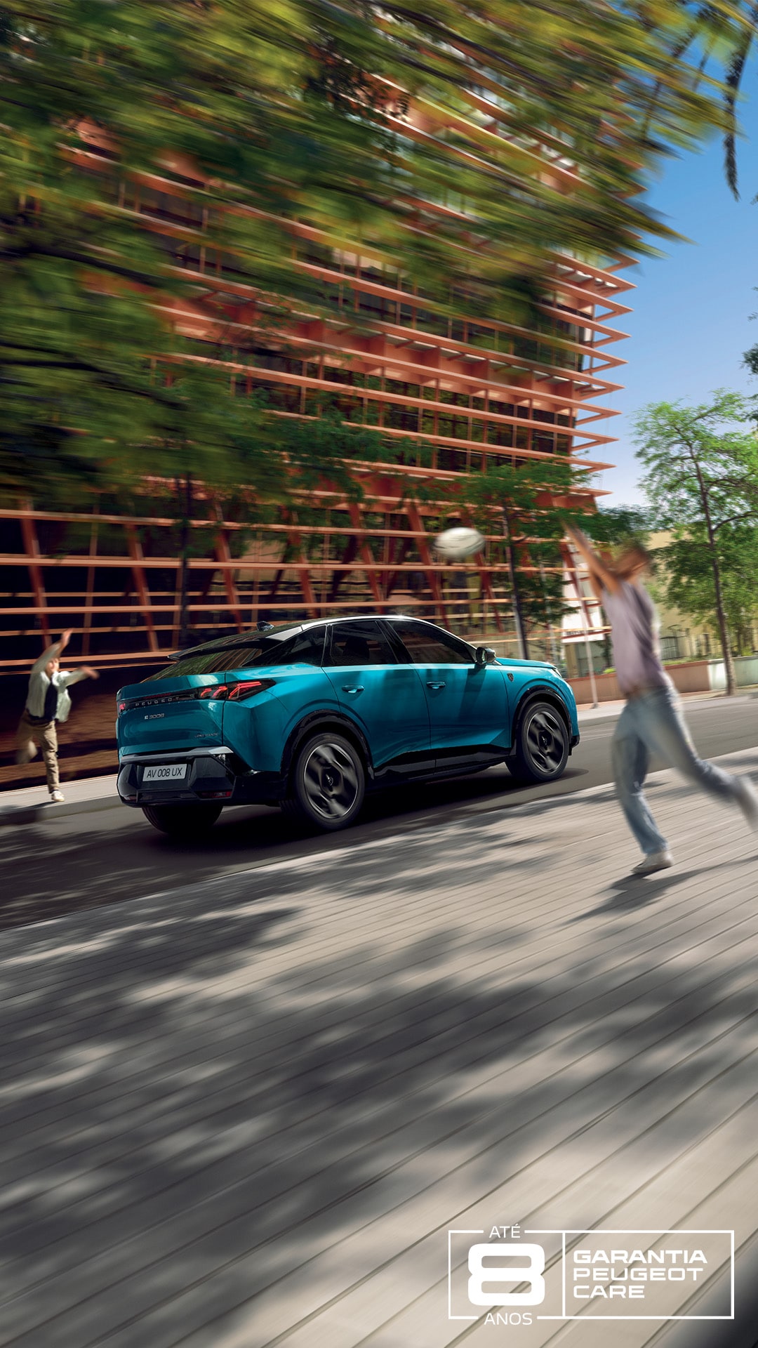 PEUGEOT E-3008 vista traseira